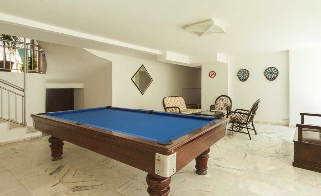 Parador Suite Hotel 阿拉尼亚 外观 照片